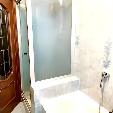 Charming House In Motta With Terrace And Fenced Garden. בית נופש