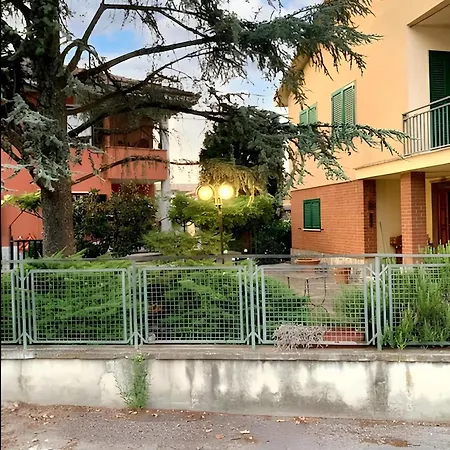 Charming House In Motta With Terrace And Fenced Garden. בית נופש